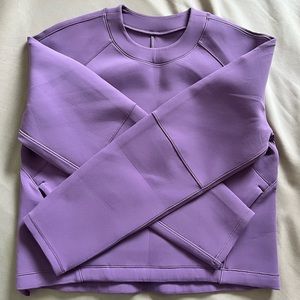 Lululemon- AirWrap crewneck